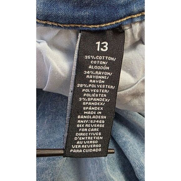 Celebrity Pink Distressed Skinny Jeans Size 13 - Picture 8 of 9